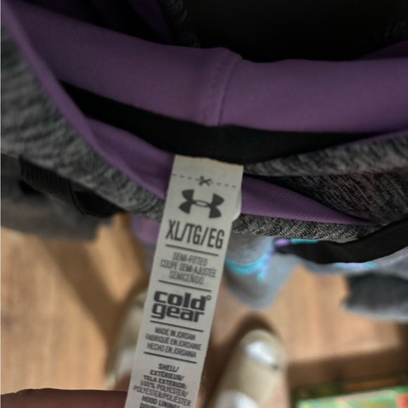 Under Armour Heather Gray Hoodie with Pink Logo - Picture 4 of 4